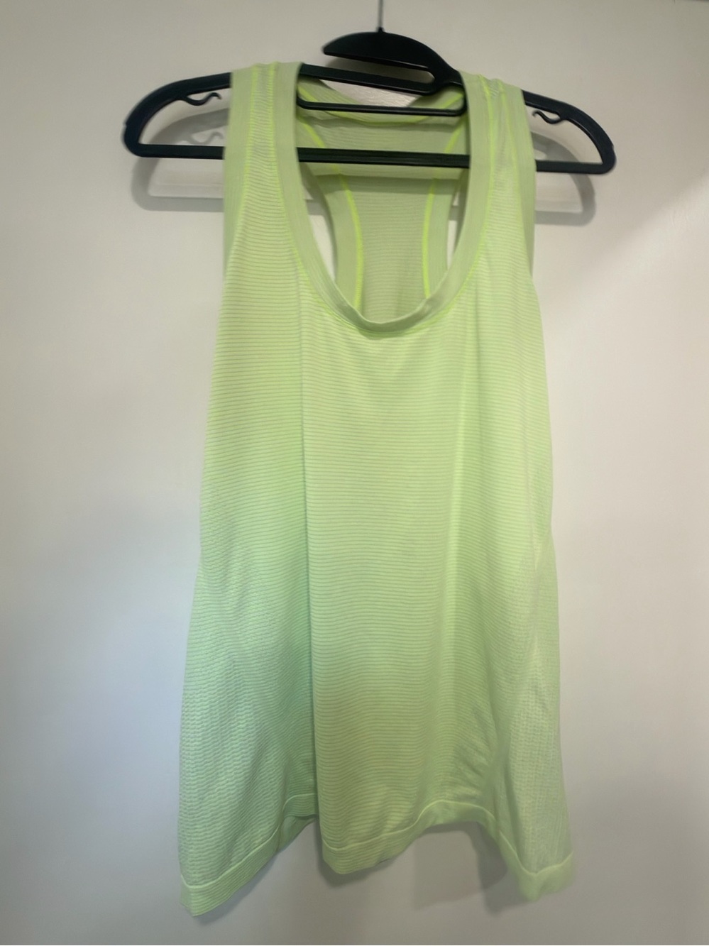 Athleta Power of She Momentum Seamless Tank Camisole - XL